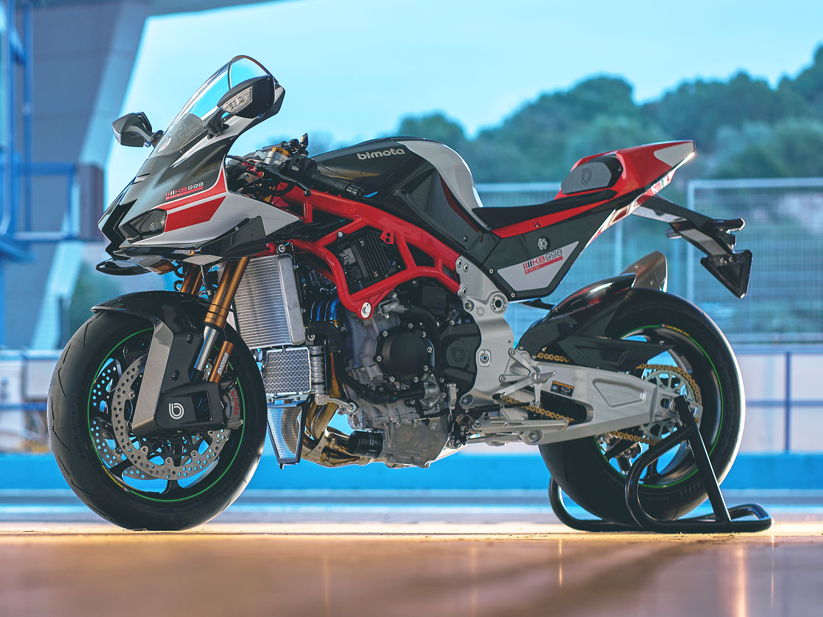 media_186374a4a2e355baedd722bb